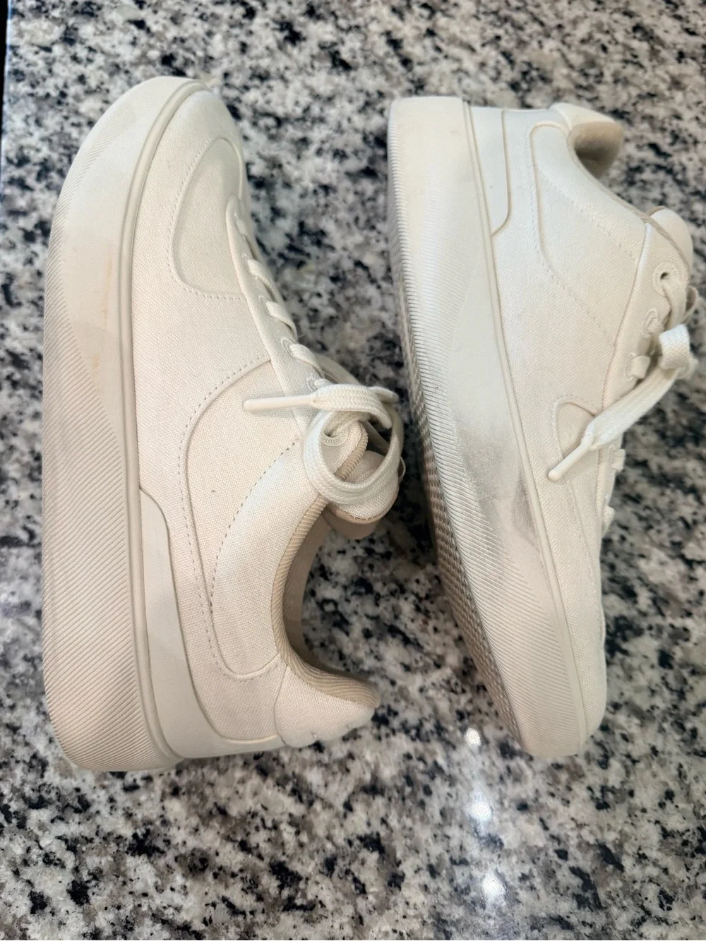 lululemon athletica Cream Canvas Low-Top Sneakers size 8 - Picture 14 of 14